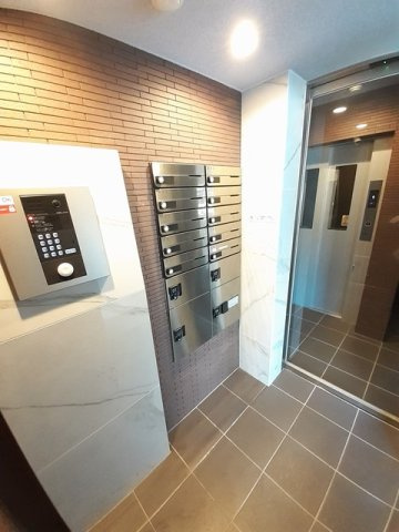 アッドバレーコートのエントランス|エントランスです