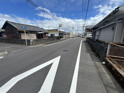 【前面道路含む現地写真】 | 都城市南鷹尾町　924万円