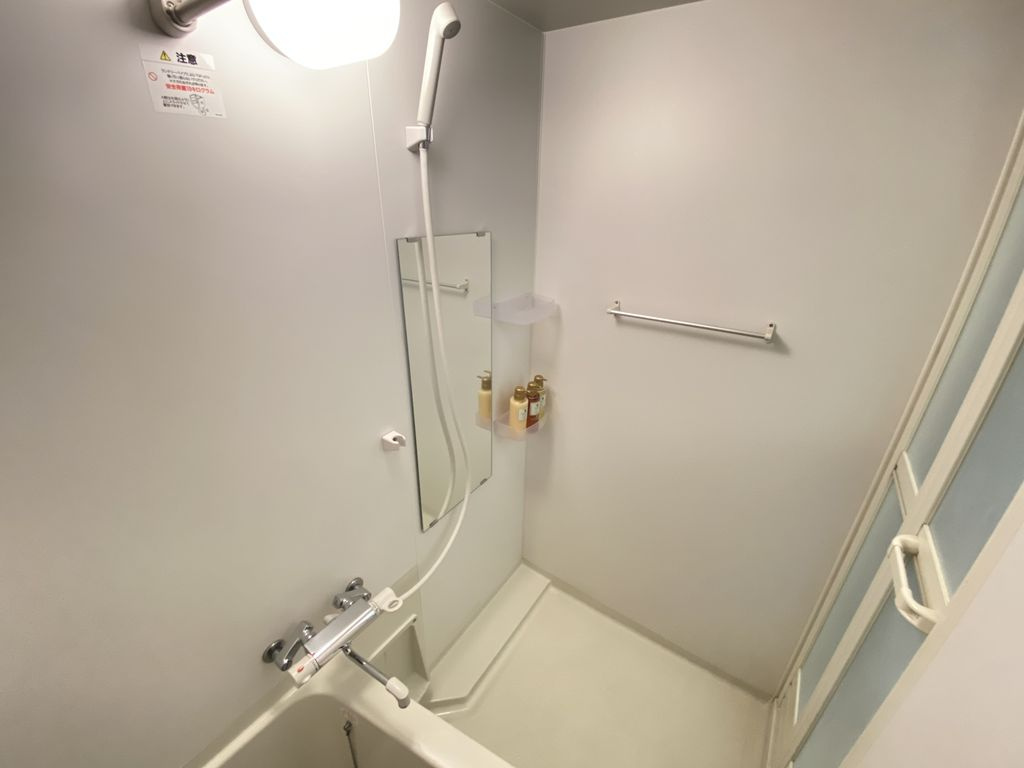 XEBEC門前仲町の内装|明るい色調の室内です