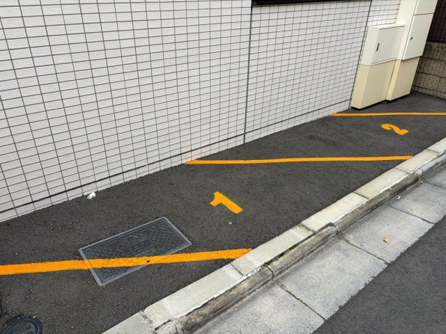 エフプレスト入谷 の駐車場