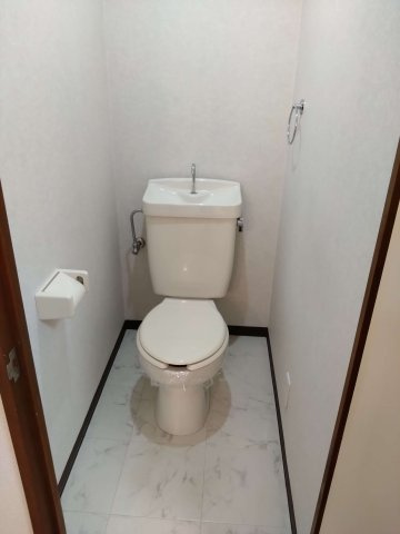 ジュネスＥのトイレ