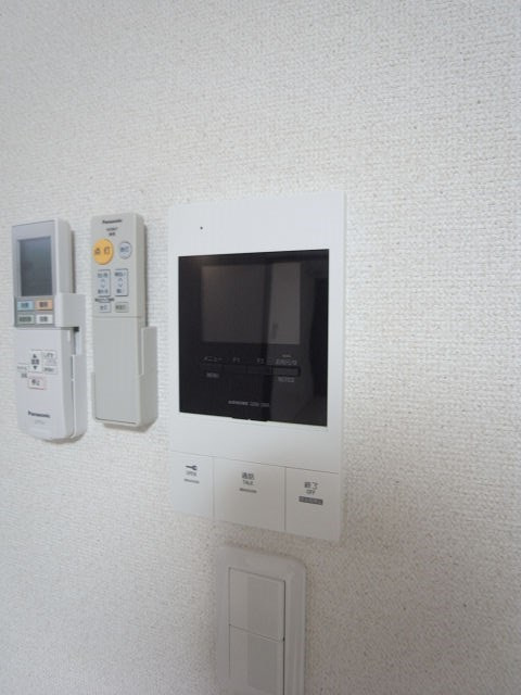 尼崎市武庫之荘本町３丁目のアパートのセキュリティ