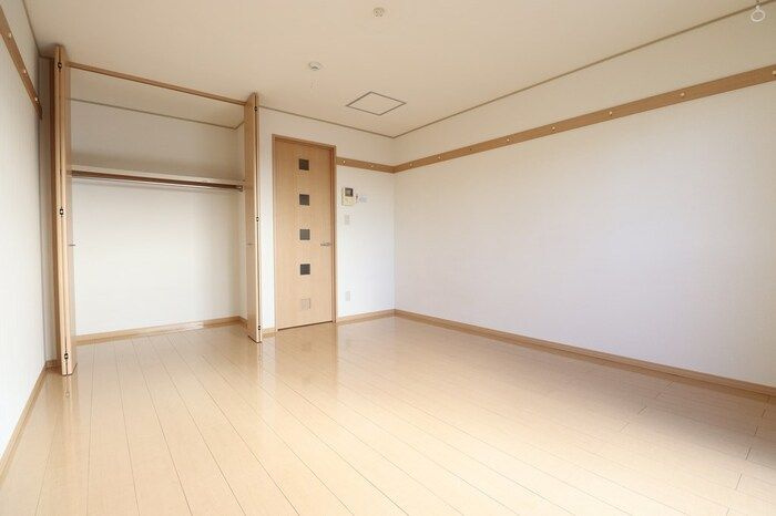 グランパパ　Ⅱの洋室|個人の部屋や寝室として使える洋室です