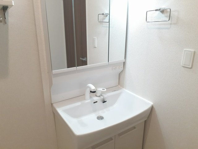 カーサ　ルネッタの洗面所|忙しい朝には欠かせない洗面所です