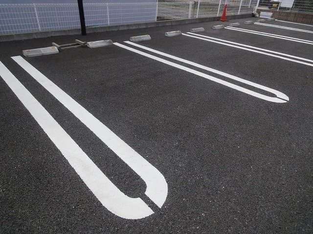 ショウエン　Ⅱの駐車場|駐車場完備です