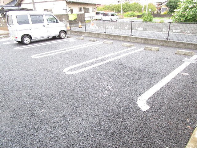 メゾングラースの駐車場|駐車場です