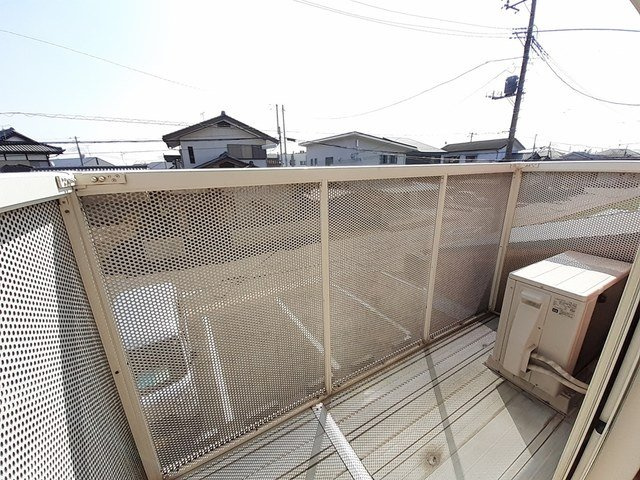 プリムヴェールのバルコニー|暖かな日差しのふりそそぐバルコニー