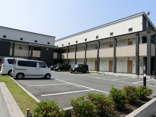 フローラ河内長野の外観