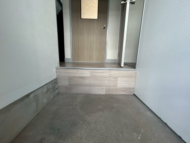 アーバンステージ上原の玄関