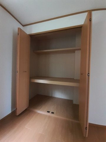 エスポワール上条　Ｂの収納|便利な収納スペースです