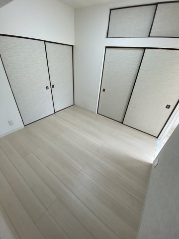 コーポ白楽の寝室|別部屋写真参考
