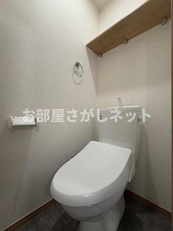 B.のトイレ