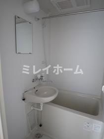 ブルーミングコート蒲田の浴室