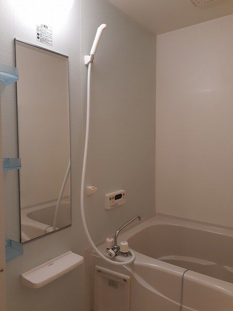トレフル　Ｉの浴室