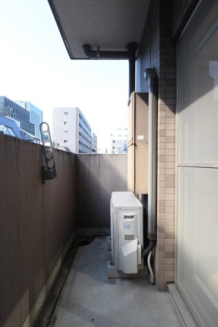 アヴィニティー銀座東のバルコニー|開放的で明るい空間を演出してくれるバルコニーです