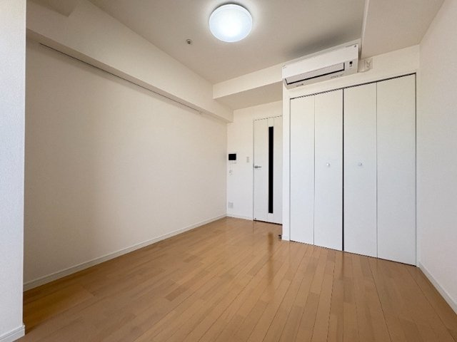 新品家具付きマンション日本橋人形町15(KaGood東京)の洋室|明るい洋室です