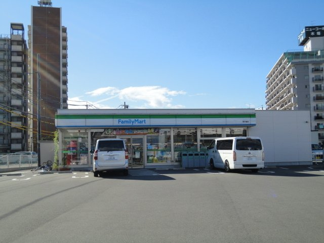 コンフォール道徳の周辺|ファミリーマート港木場店まで734ｍ