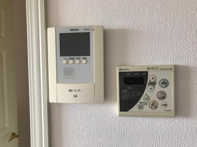 ビアンシェーヌの内装|カメラ付インターホン