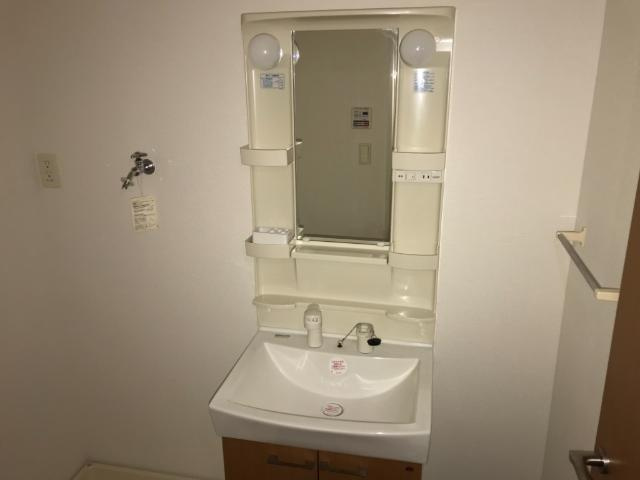 サニーコートの洗面所|洗髪洗面化粧台