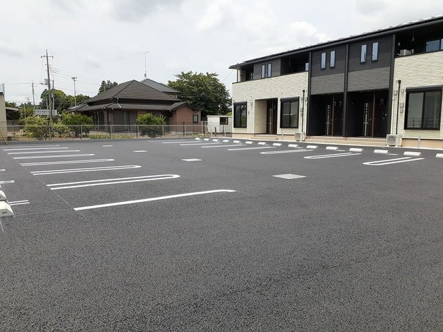 クレイドル　Ⅳの駐車場|カースペースがあります