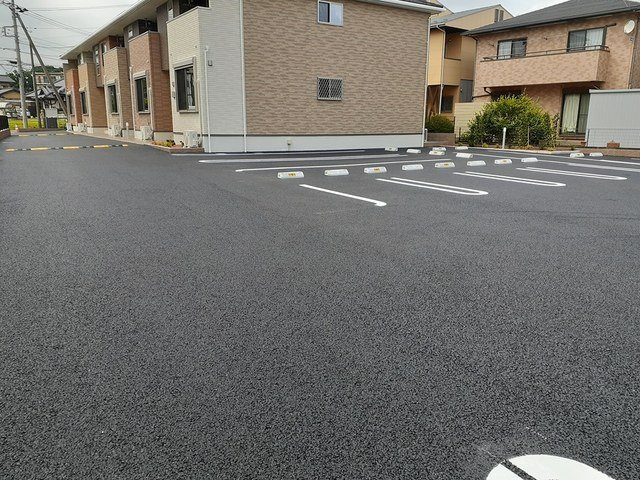 トムトック　Ⅵのバルコニー|外からの目が気にならないバルコニーで洗濯物が干せます