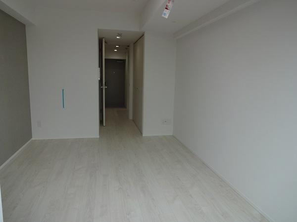 LUMEED中野坂上の居間・リビング