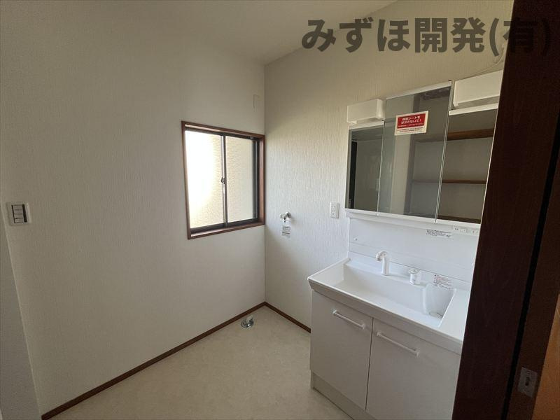 山形市小白川町5丁目1-2の独立洗面台|8/19撮影
リフォーム完了しました！