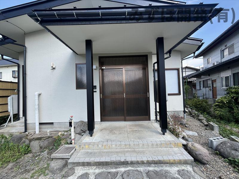 山形市小白川町5丁目1-2の玄関|8/19撮影