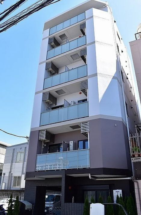 アッドバレーコートの外観