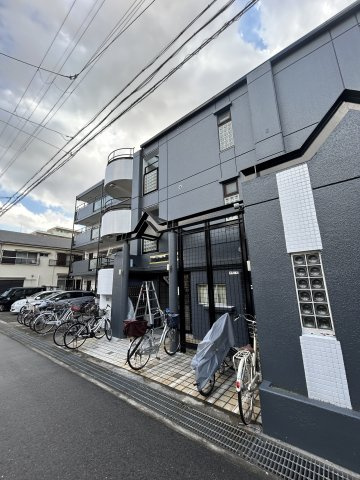 Lakia Apartment武庫之荘の外観