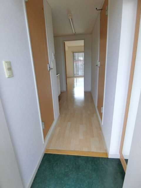 アメティスタ本中山のエントランス