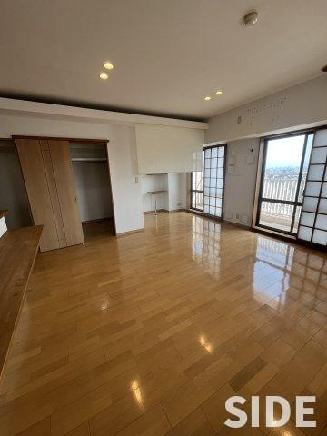 【居間・リビング】 | ※別号室参考画像