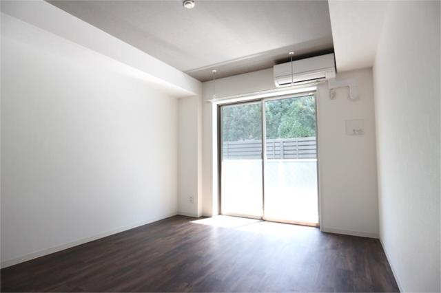 川崎市多摩区生田７丁目の賃貸マンションの居間・リビング