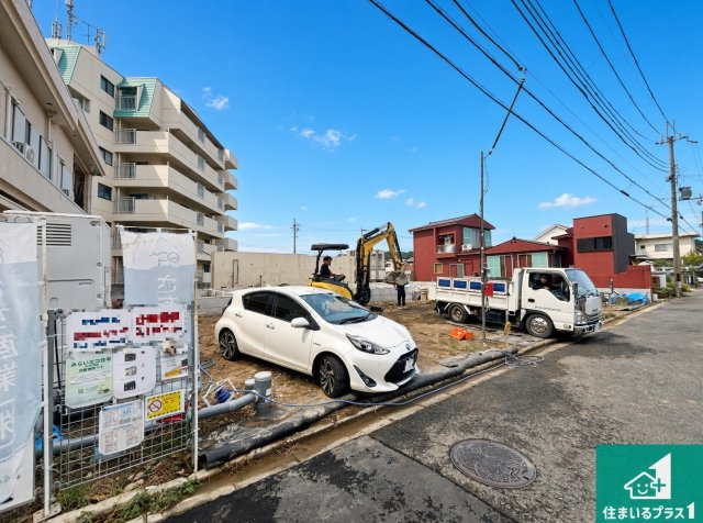 和歌山市古屋　第1期　新築一戸建ての前面道路含む現地写真|周辺は落ち着いた街並みの住宅地！子育てがしやすい住環境です！まだ未完成ですが、現地でしかわからない事もございます。是非一度ご覧ください。