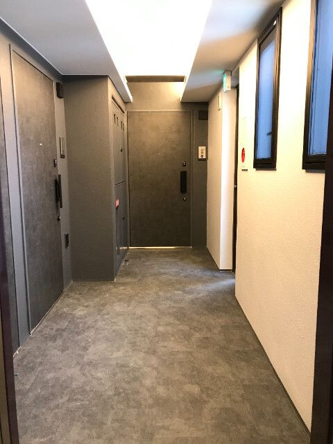 旭Buildingのロビー