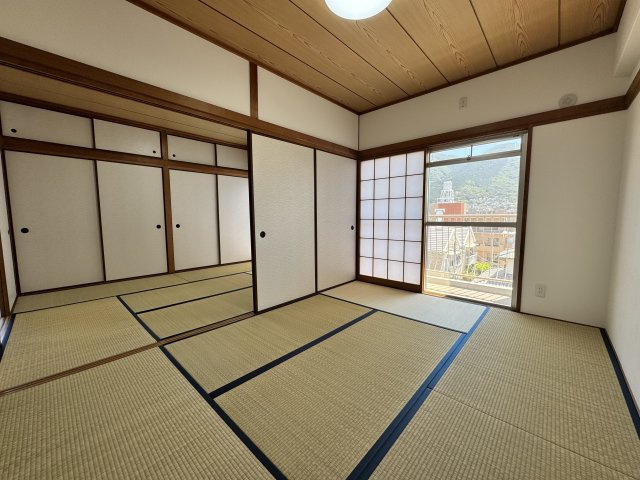 グランドハイツ第3三郎丸の和室