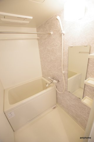 S-RESIDENCE新大阪WEST　仲介手数料無料の浴室
