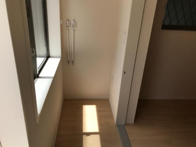 川崎市多摩区三田４丁目のアパートのバルコニー