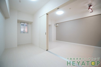 【内装】 | ＬＤＫ１２.９４帖と洋室６.３７帖（同仕様写真）