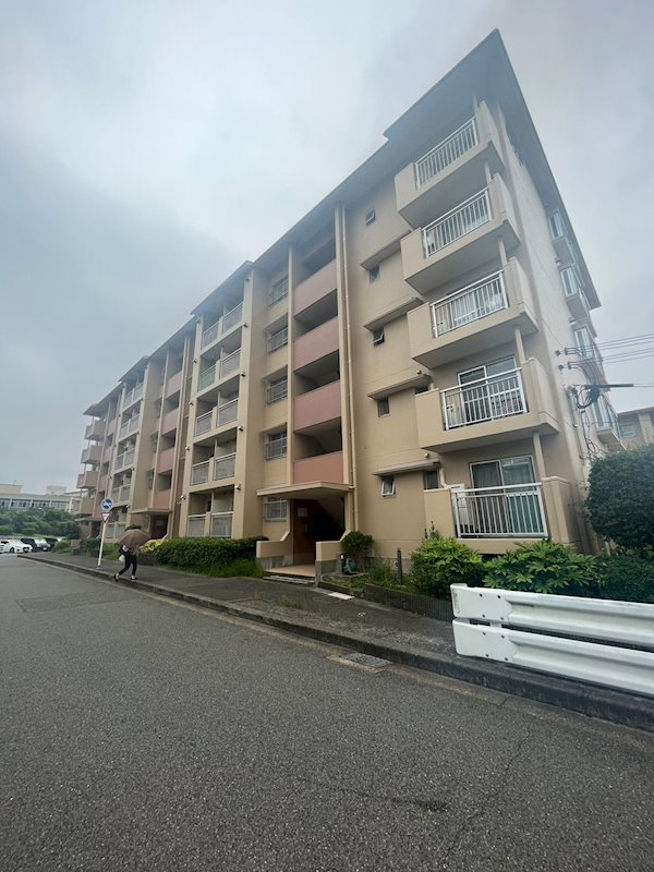 中落合第一住宅463号棟の外観