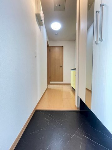 ホーミー六甲の玄関