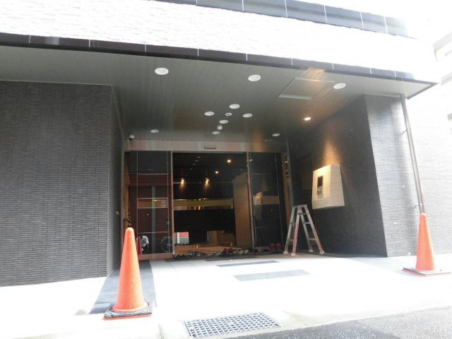エステムコート三宮駅前Ⅲマジェスティの外観