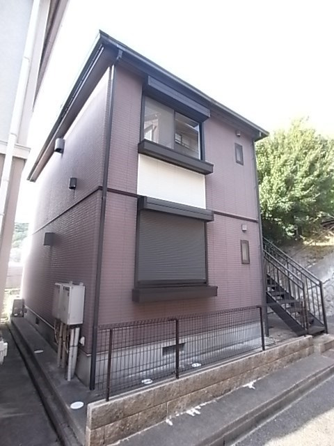 中山手ガーデンハウスＡ棟の外観