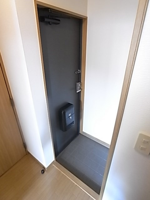 中山手ガーデンハウスＡ棟の玄関