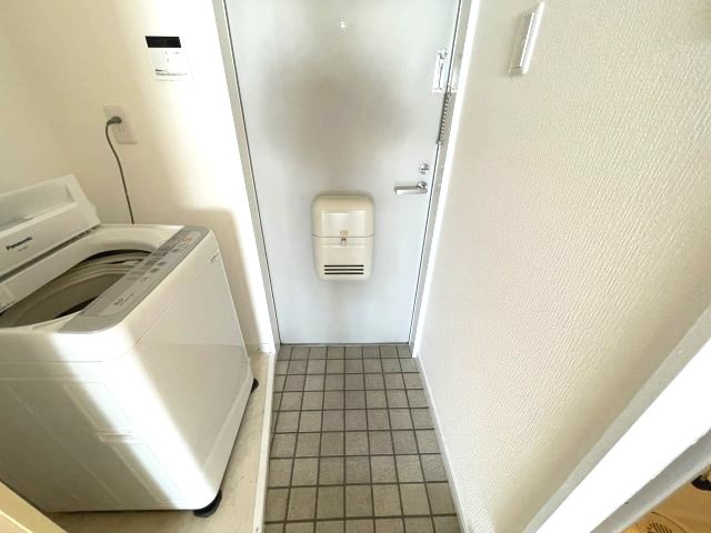 フリーディオ東町の玄関