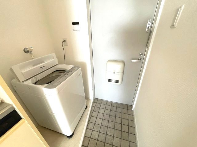フリーディオ東町の玄関