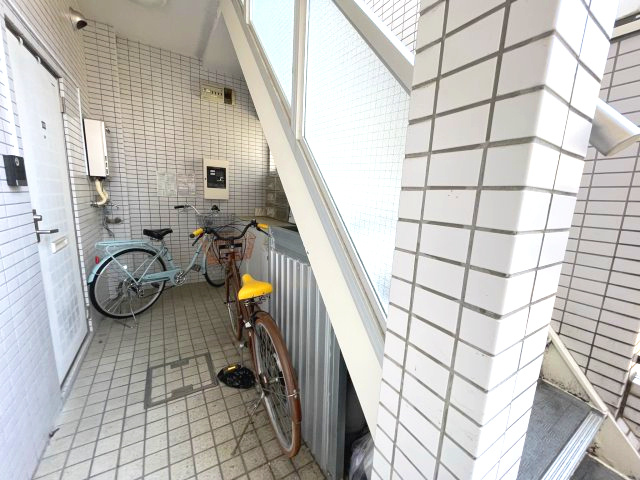 フリーディオ東町のロビー