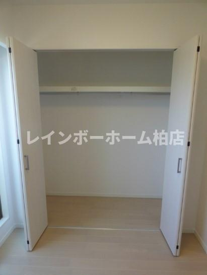 特典：仲介手数料が無料です!!の収納|※別部屋反転タイプ写真。