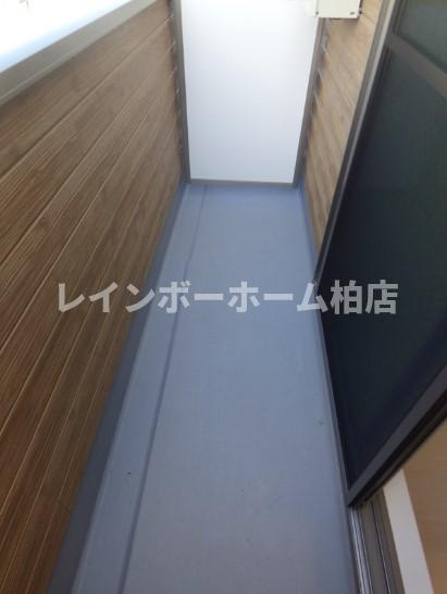 特典：仲介手数料が無料です!!のバルコニー|※別部屋反転タイプ写真。