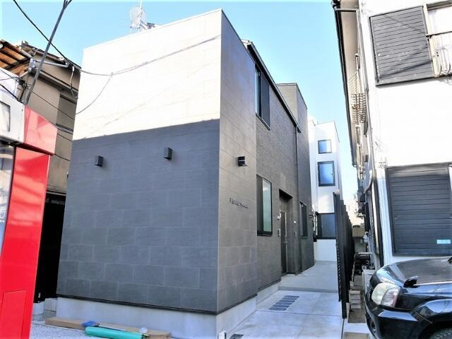 ＰＥＡＲＬＹ ＨＯＵＳＥの外観